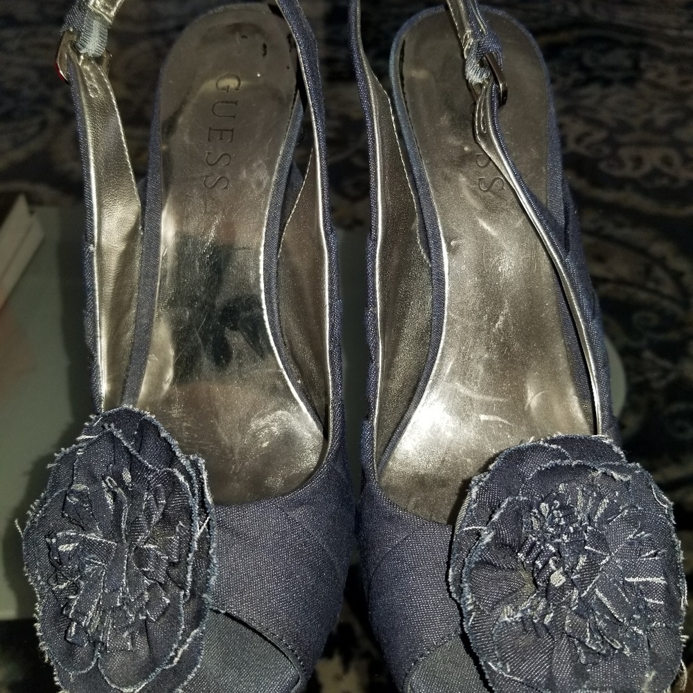 Guess denim peep toe pump